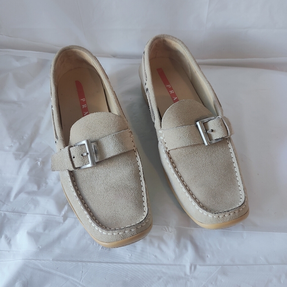 Vintage Prada Women's Beige Suede Buckle Moccasin Shoes w/ COA -Size 35.5/US 5.5 - Picture 4 of 16